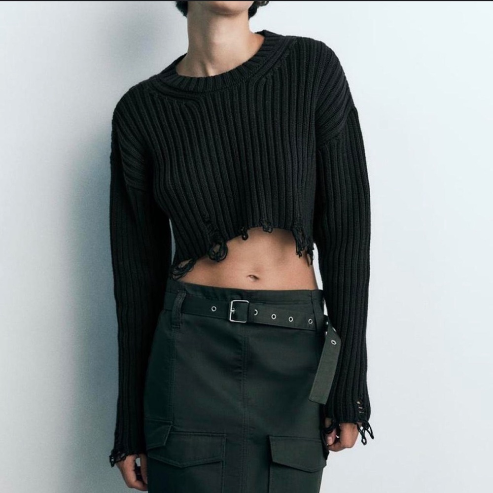 Zara Cropped Distressed Sweater - Black